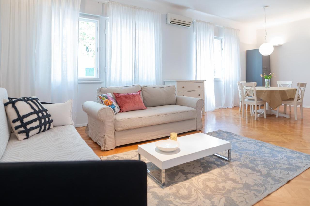 Franco'S Spacious Residence - Great Location Split Luaran gambar