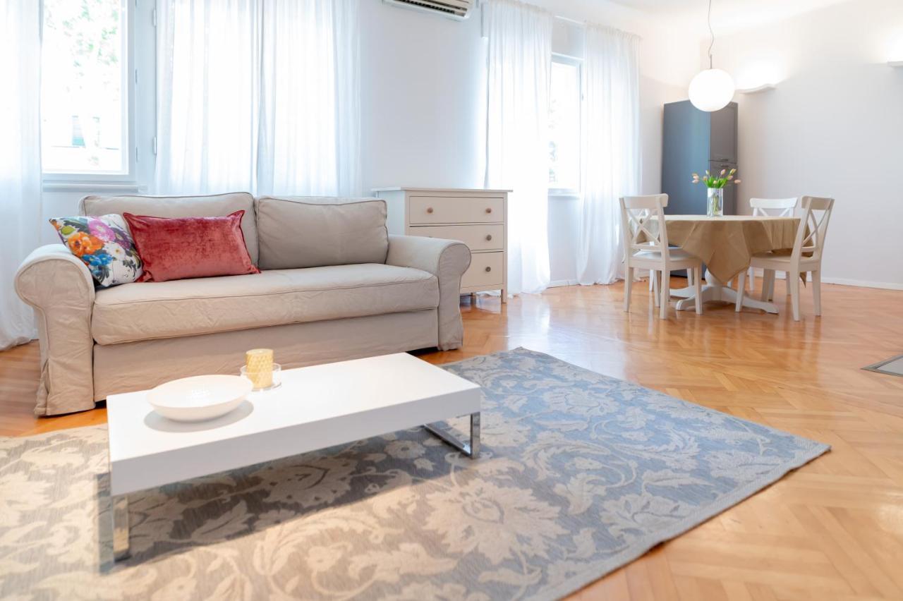 Franco'S Spacious Residence - Great Location Split Luaran gambar